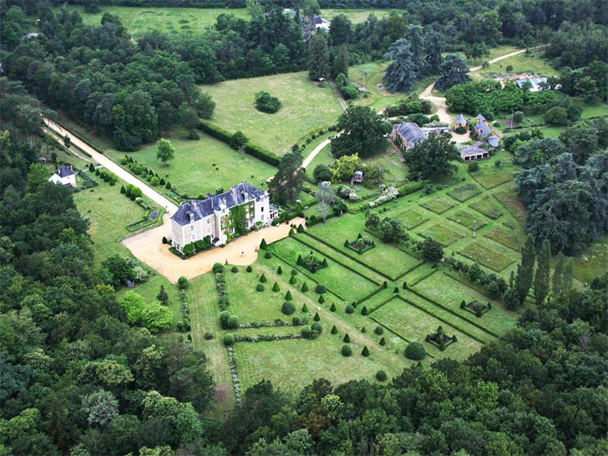 Château De Chambiers Durtal Extérieur photo